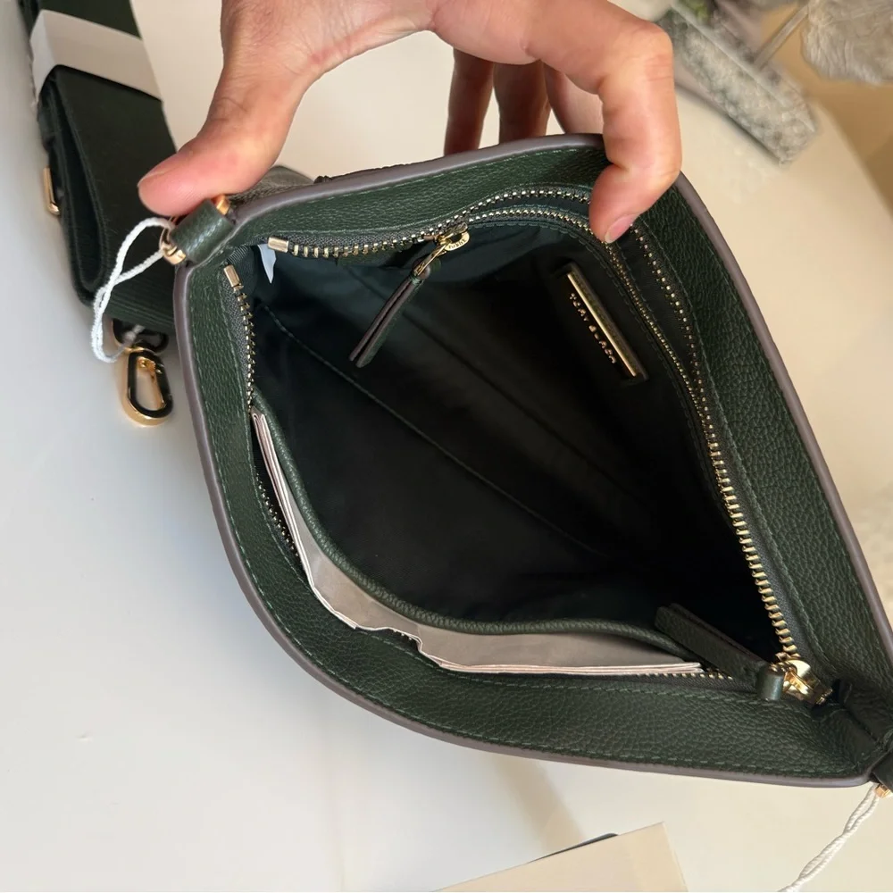 New, authentic Tory Burch blake swing crossbody bag in green
